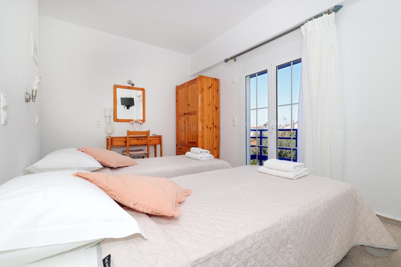 Hotel Hippocampus Pérdika Kültér fotó